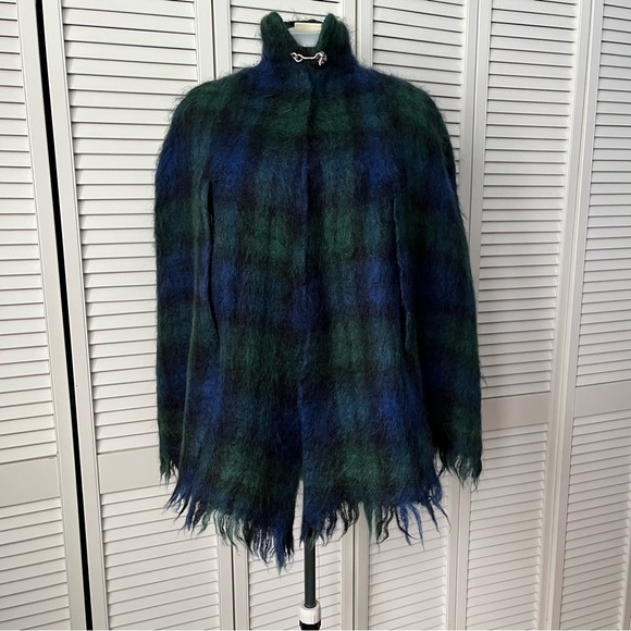 Vintage Robert Burns Mohair Black Watch cape - Picture 2 of 11